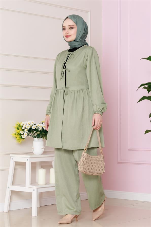 طقم  برباط أمامي - لون أخضر نعناعي