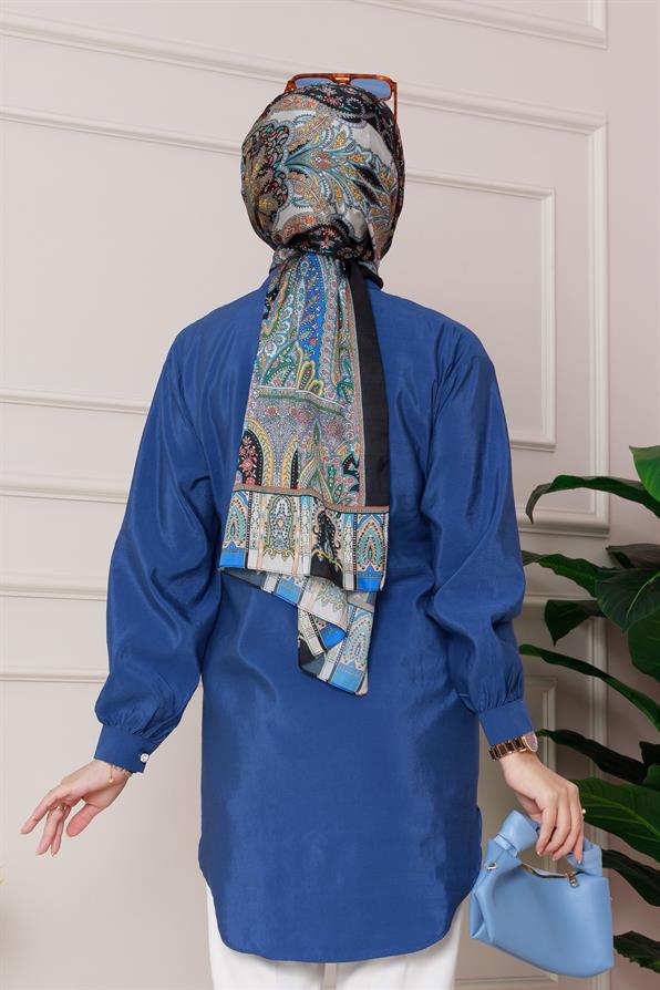 تونيك مع تطريز أحجار اللؤلؤ على الجهة الأمامية - اللون أزرق