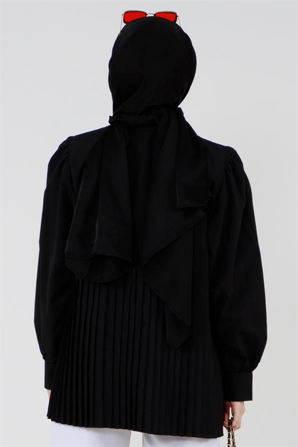 قميص بأمام مجعد - أسود