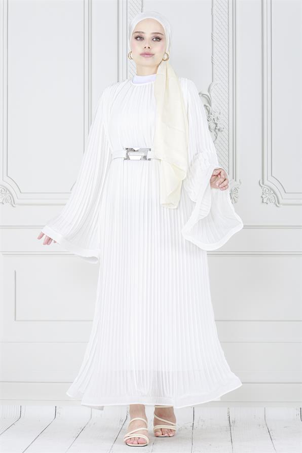 فستان محجبات راقي بتفاصيل طيات كلية /ابيض