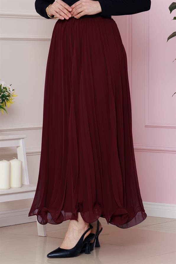 تنورة بتفاصيل طيات لون بورجندي