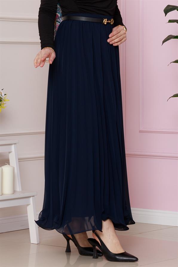 تنورة بتفاصيل طيات أزرق داكن