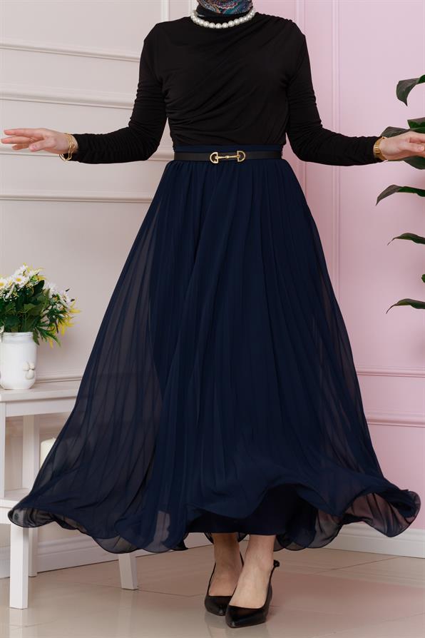 تنورة بتفاصيل طيات أزرق داكن