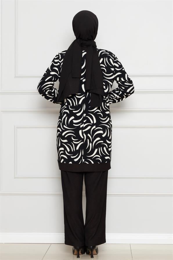 بدلة ريحان كارين -اسود اللون