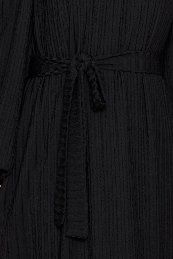 فستان الصحراء - اللون الأسود