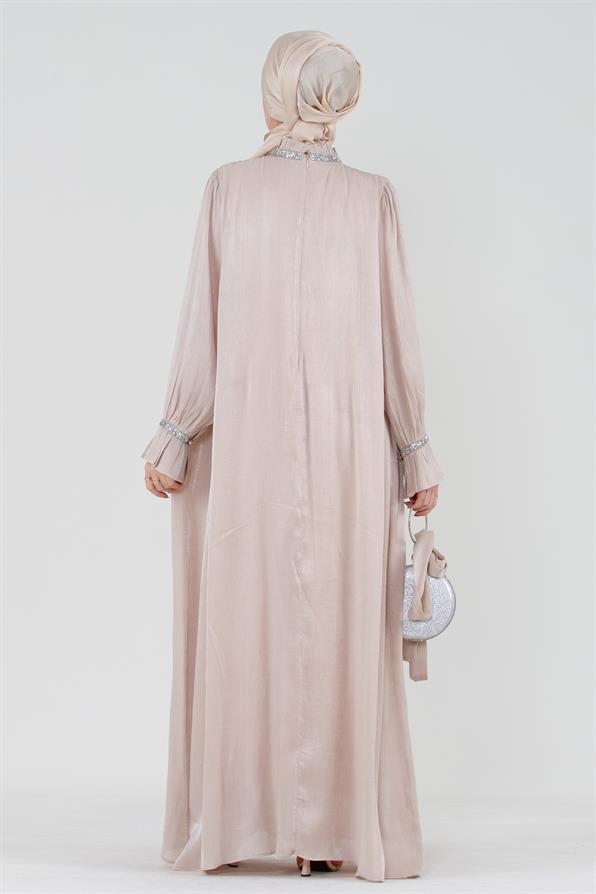 فستان سهرة بفصوص لامعة - بيجj