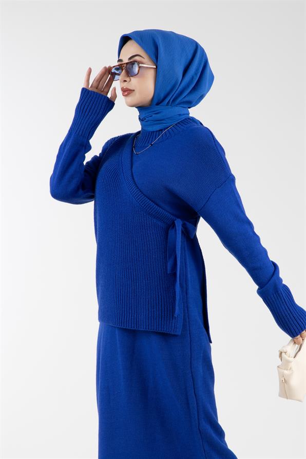 سويتر ازرق