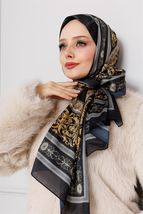 Versace Desenli Hint İpeği Şal-Siyah