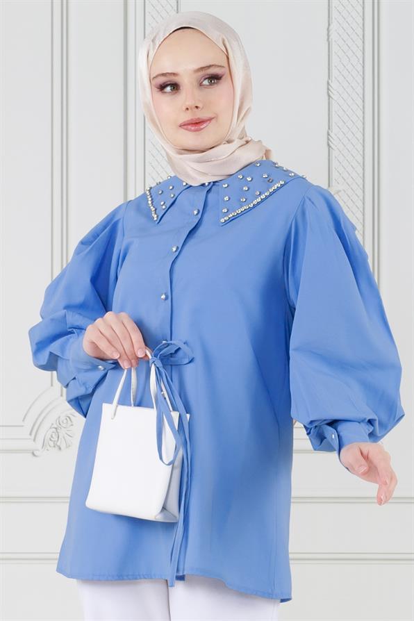 تونيك بلون أزرق مرصع بأحجار