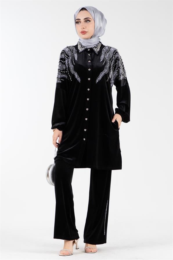 التكييف من الفيروز مع تفاصيل مطرزة على الياقة والكتف - اللون الأسود