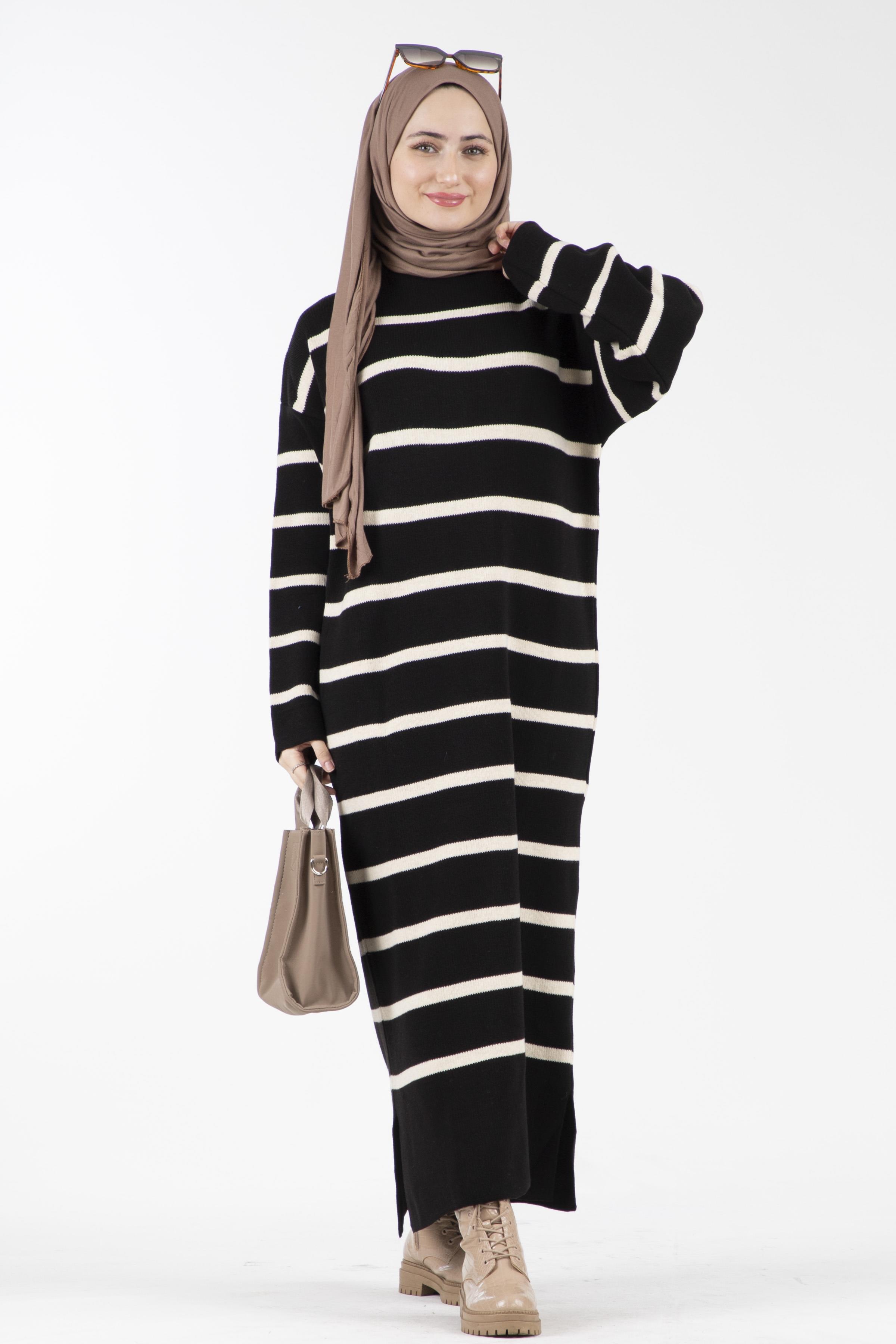 Oversize Çizgili Triko Elbise-Siyah
