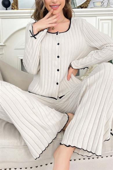 Bella Notte Bej Düğmeli Fiyonk Detaylı Kare Yaka Pijama Takımı 7137