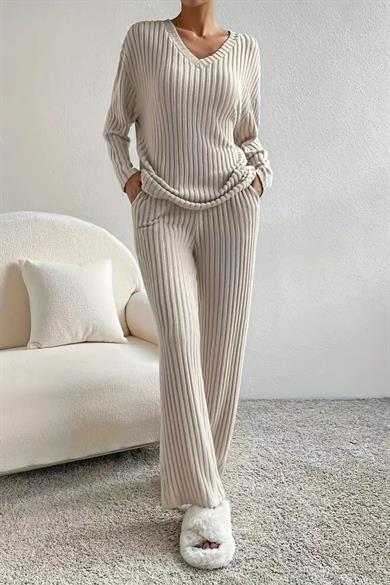 Bella Notte Bej V yaka Uzun Kollu soft Alt Üst Tak