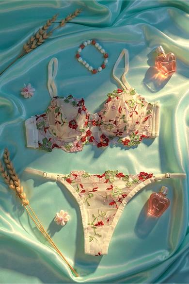 Bella Notte Beyaz Renkli Çiçekli Sütyen Takımı 19023