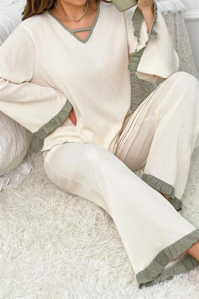 Bella Notte Ekru V Yaka Yeşil Fırfır Detaylı  Pijama Takımo 77170