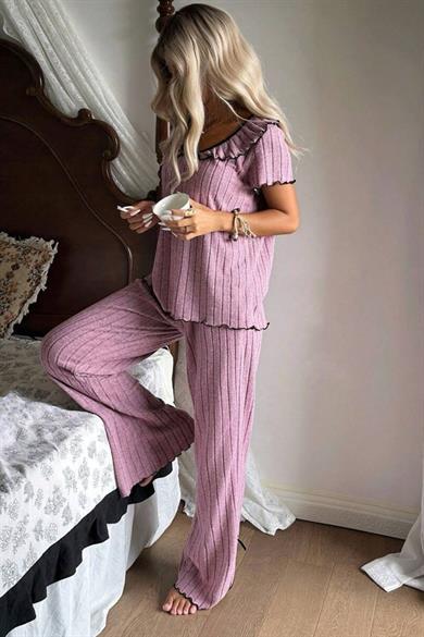 Bella Notte Gül Kurusu Volanlı Kenar Rahat Pijama Takımı 7383