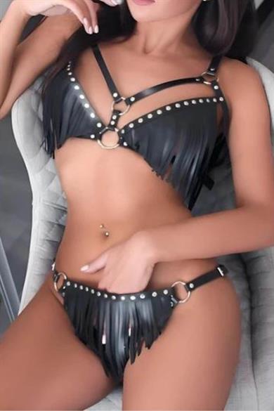 بيلا نوت طقم حزام جلد أسود مزين بشراشيب GD-2142S