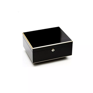 Adorini Milan Deluxe Humidor – Parlak Siyah 75s