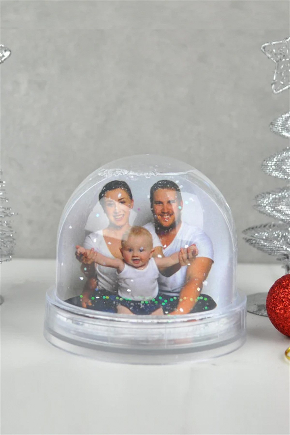 Aileye Yılbaşı Hediyesi Fotoğraflı Kar Küresi