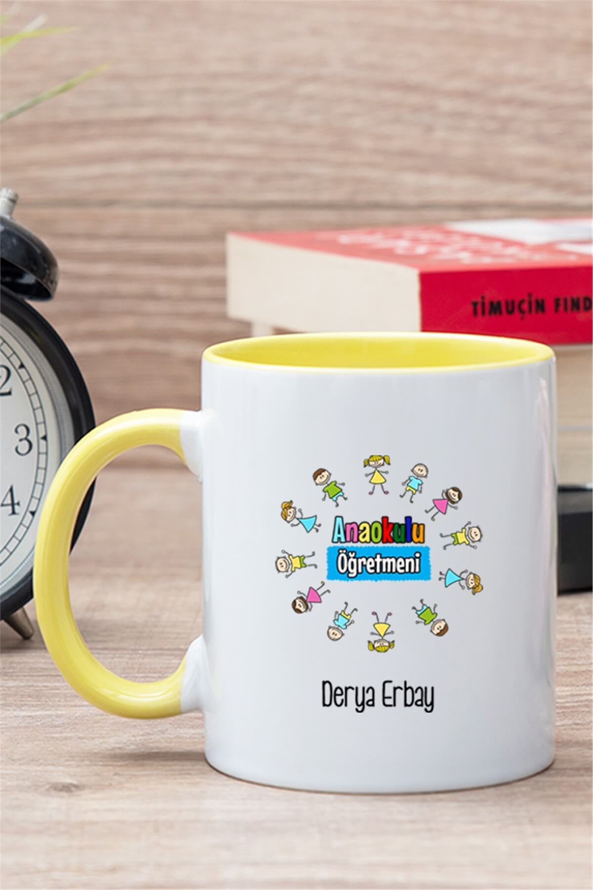 Anaokulu Öğretmeni İçi Renkli Kupa Bardak