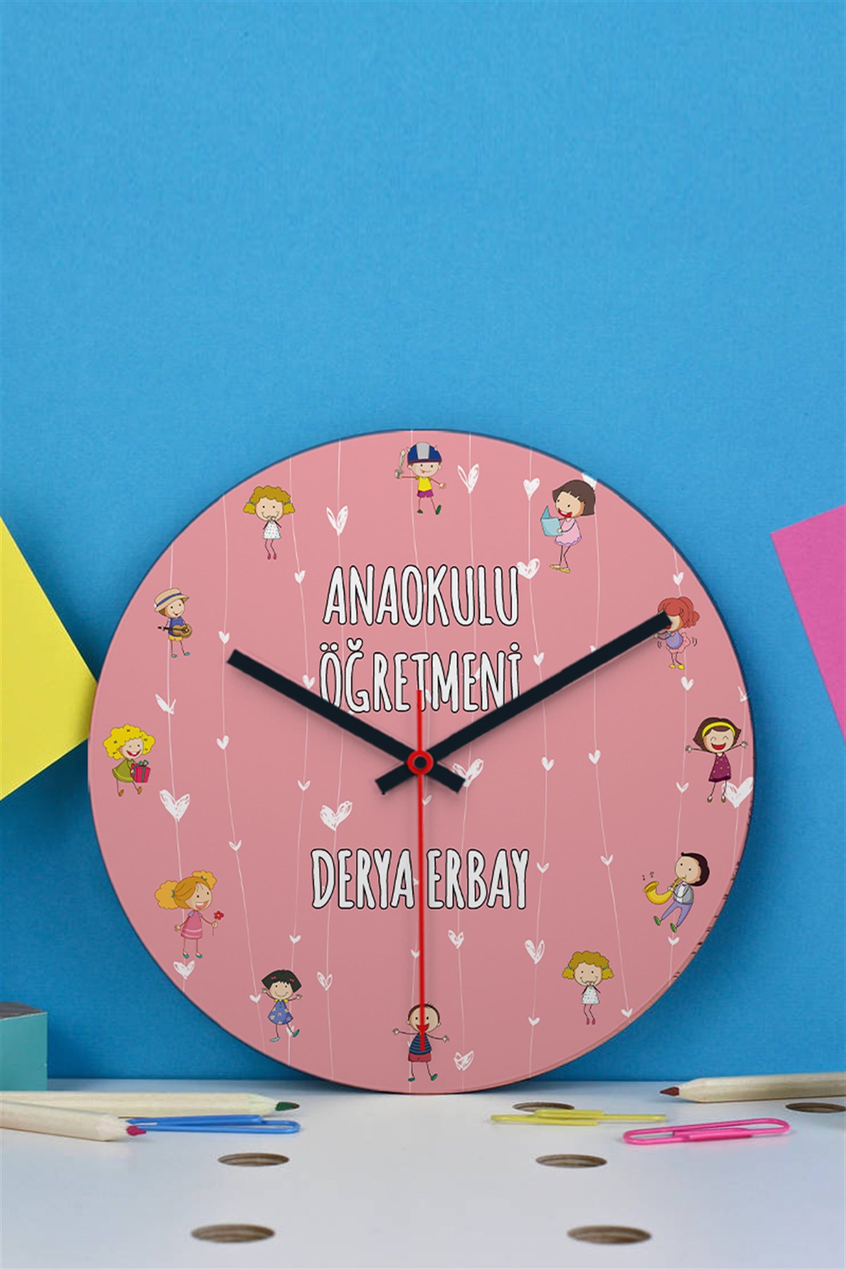 Anaokulu Öğretmenine Hediye Duvar Saati