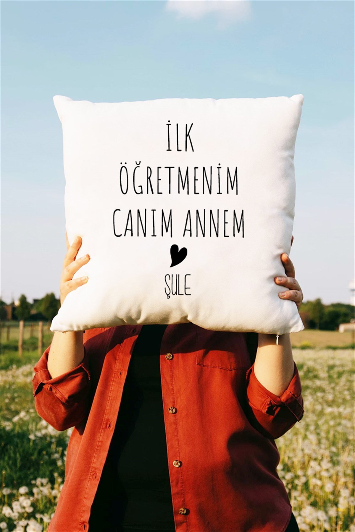 Anneye Öğretmenler Günü Hediyesi İsimli Kare Yastık