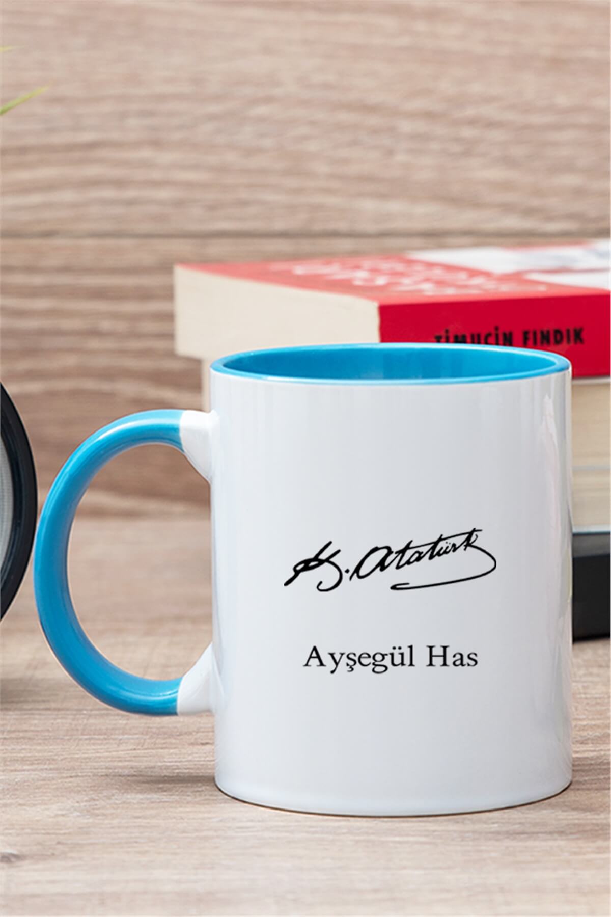 Atatürk İmzalı İsme Özel İçi Renkli Kupa Bardak