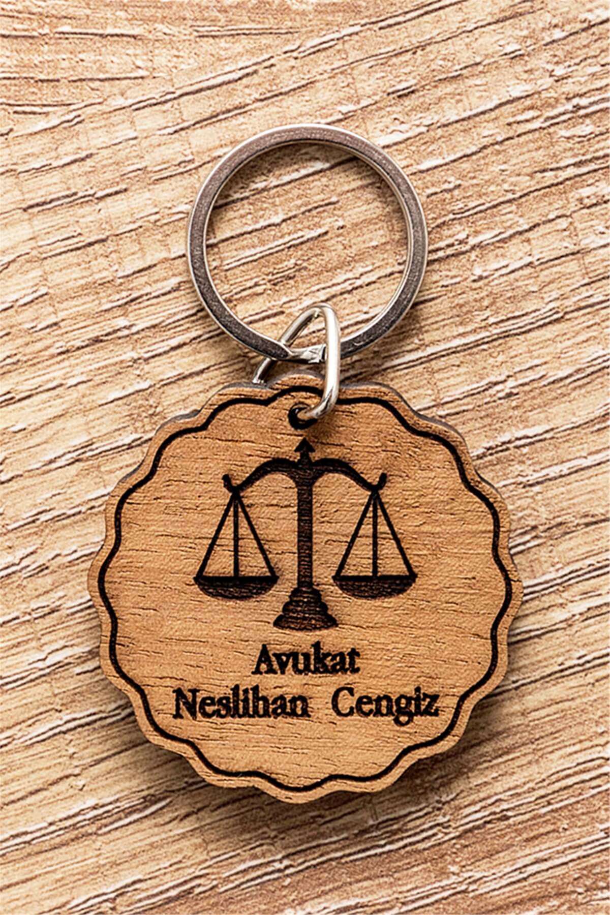 Avukatlara Hediye Lazer Kesim Ahşap Anahtarlık
