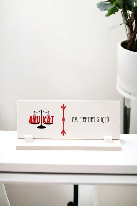 Avukat Taş Masa İsimliği