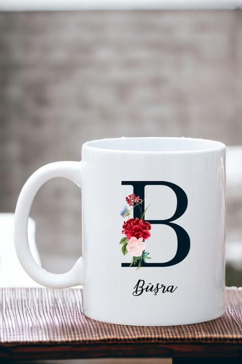 Kadına Hediye Baş Harfli ve İsimli Porselen Kupa Bardak