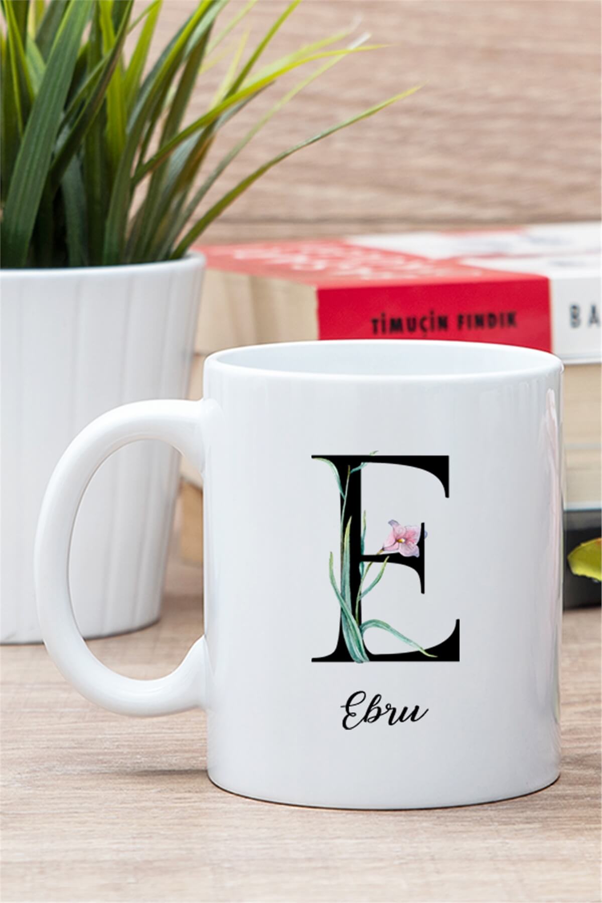 Baş Harfli Yaprak Tasarım Beyaz Kupa Bardak