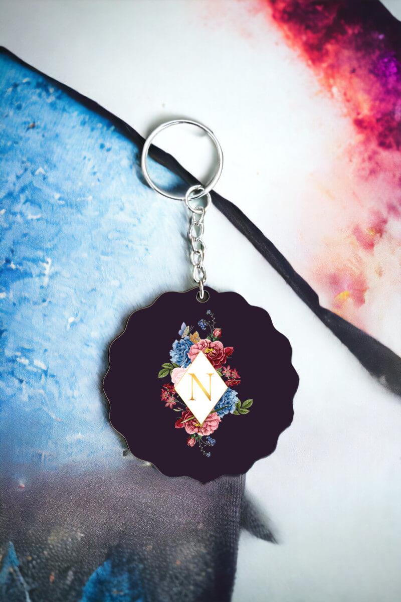 Bayanlara Hediye Çiçekli Baş Harf Tasarım Anahtarlık