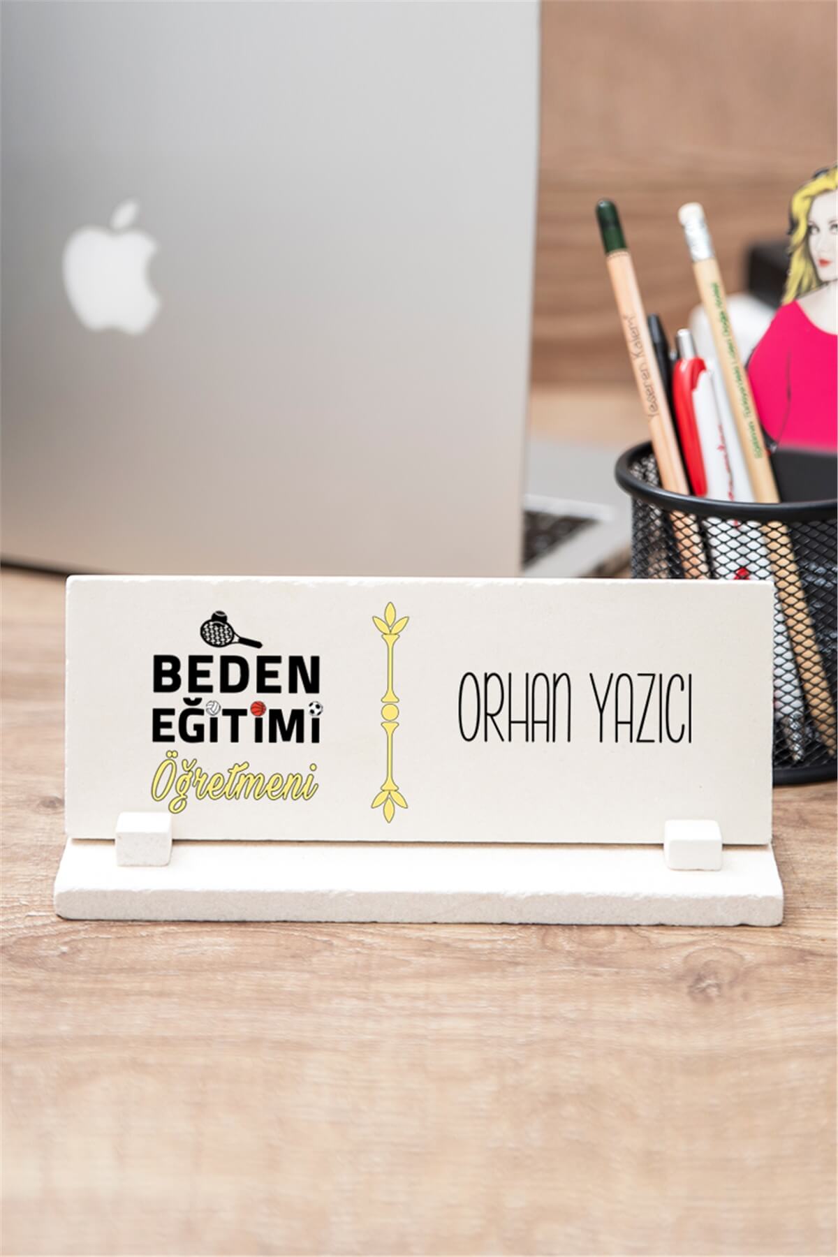 Beden Eğitimi Öğretmeni Taş Masa İsimliği