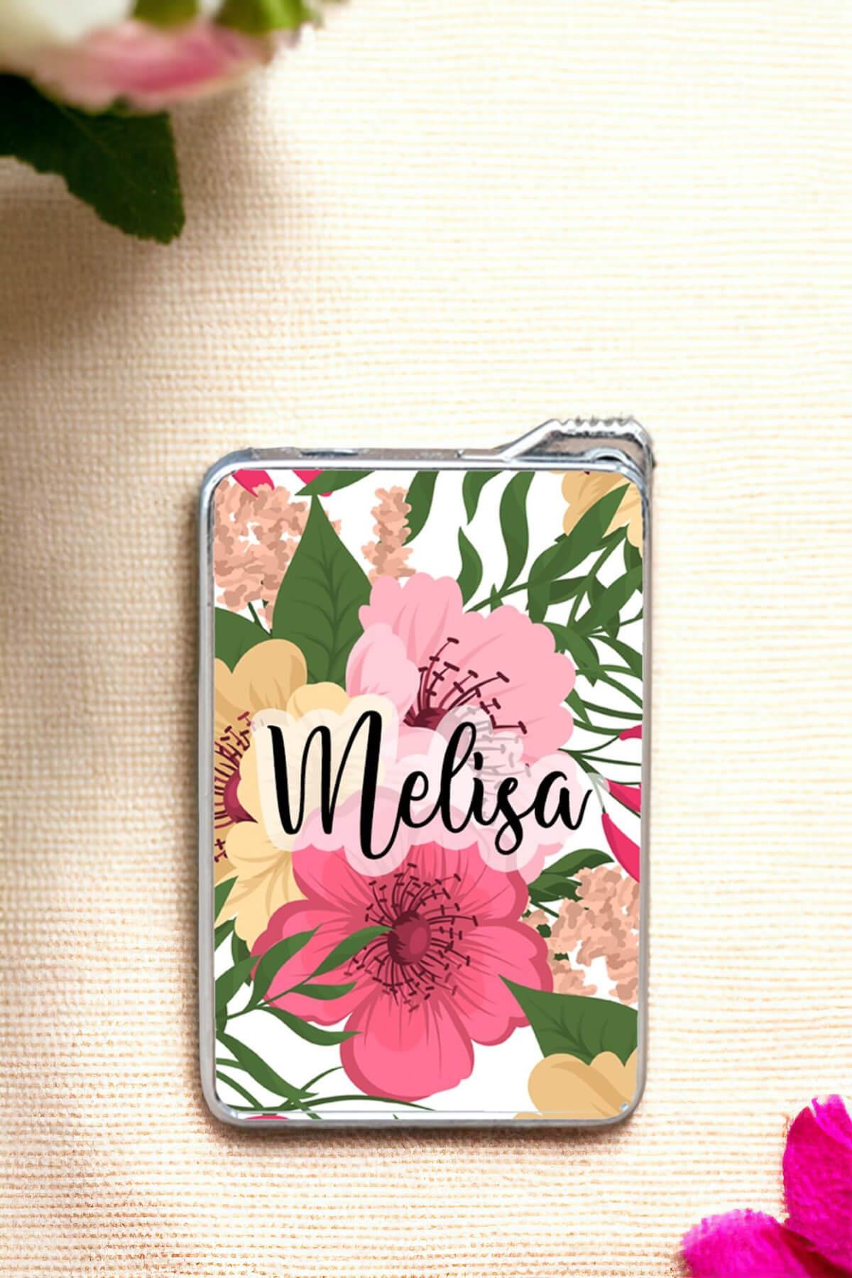 Çiçek Arka Planlı İsimli Çakmak