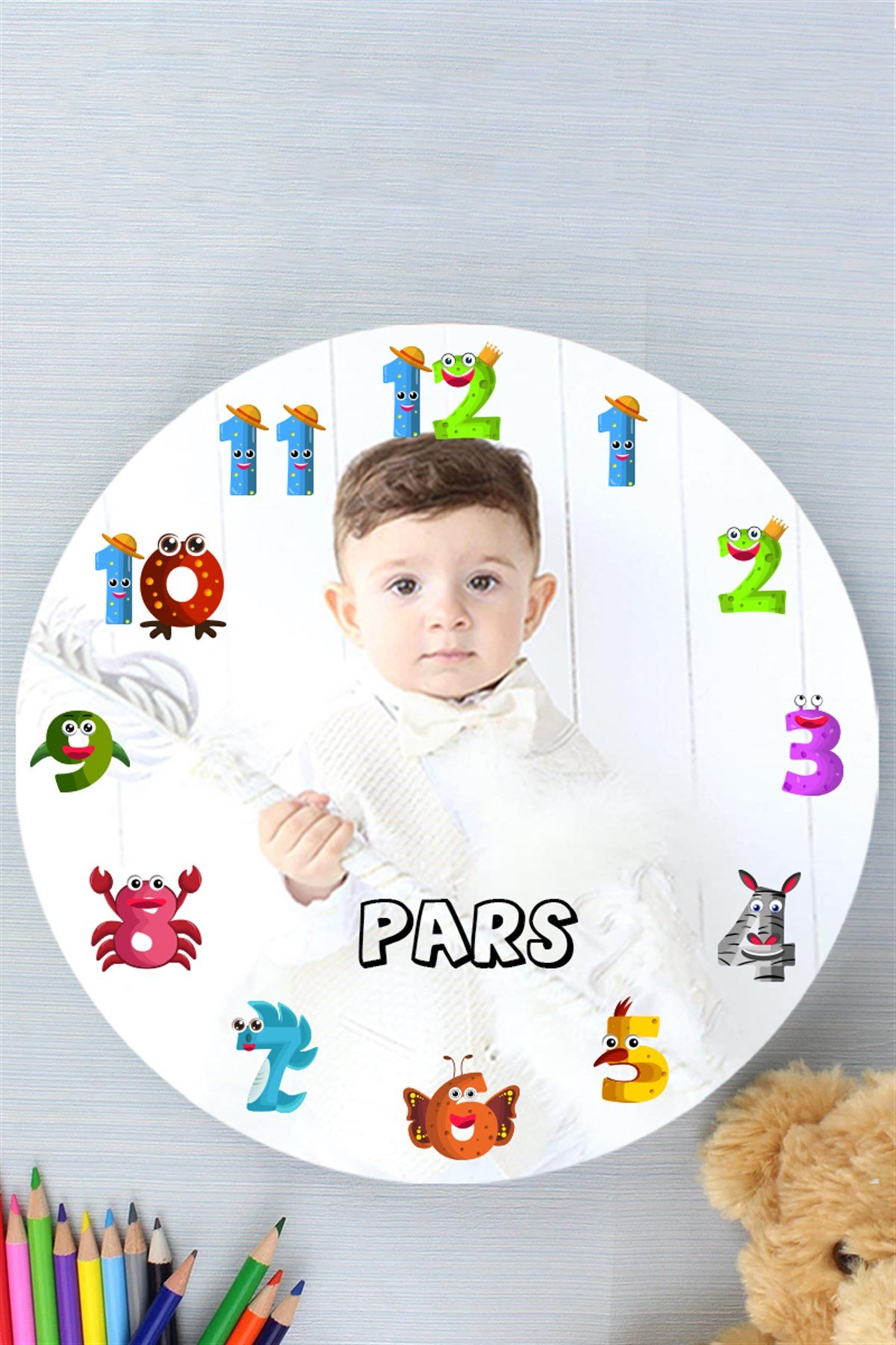 Çocuk Odasına Özel Fotoğraflı Ahşap Duvar Saati