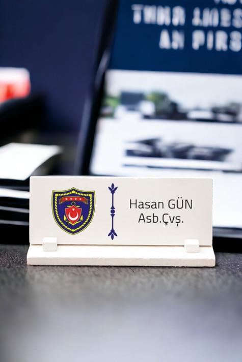 Deniz Kuvvetleri Komutanına Hediye Logolu Taş Masa İsimliği