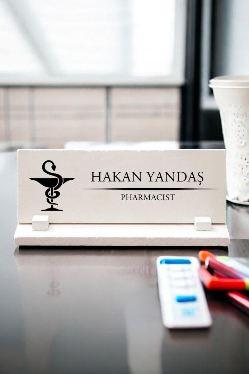 Eczacıya Özel Kişiye Özel Taş Masa İsimliği