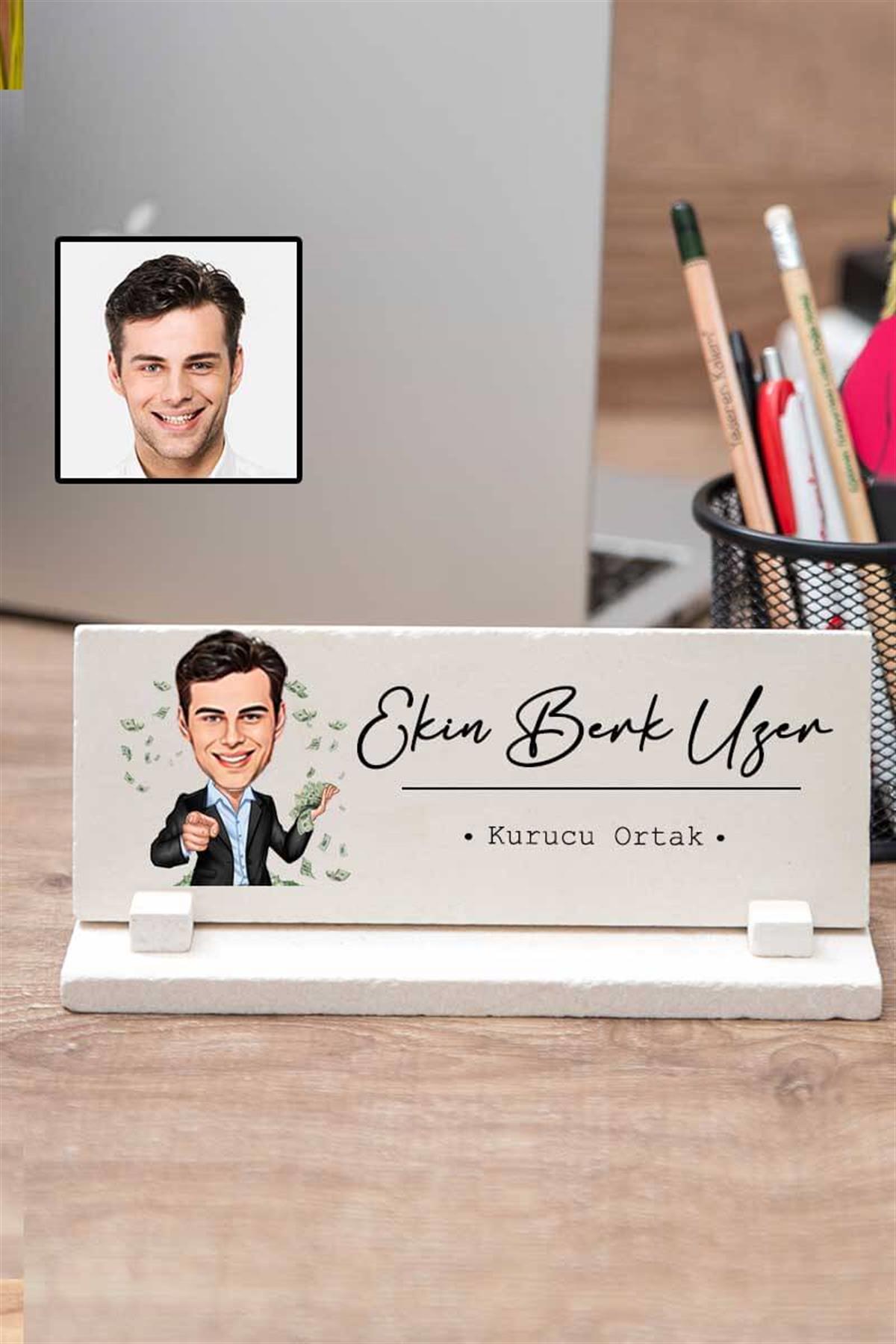 Erkeğe Terfi Hediyesi Karikatürlü Masa İsimliği