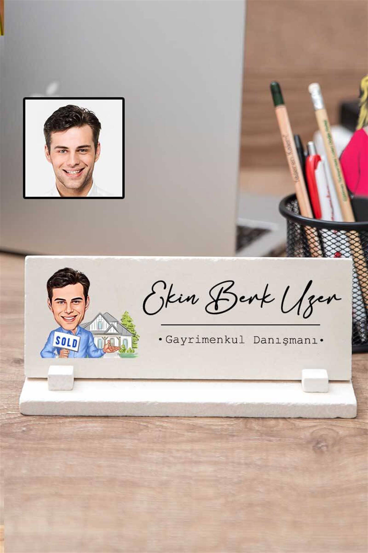 Erkek Emlakçıya Ofis Hediyesi Karikatürlü Masaüstü İsimlik