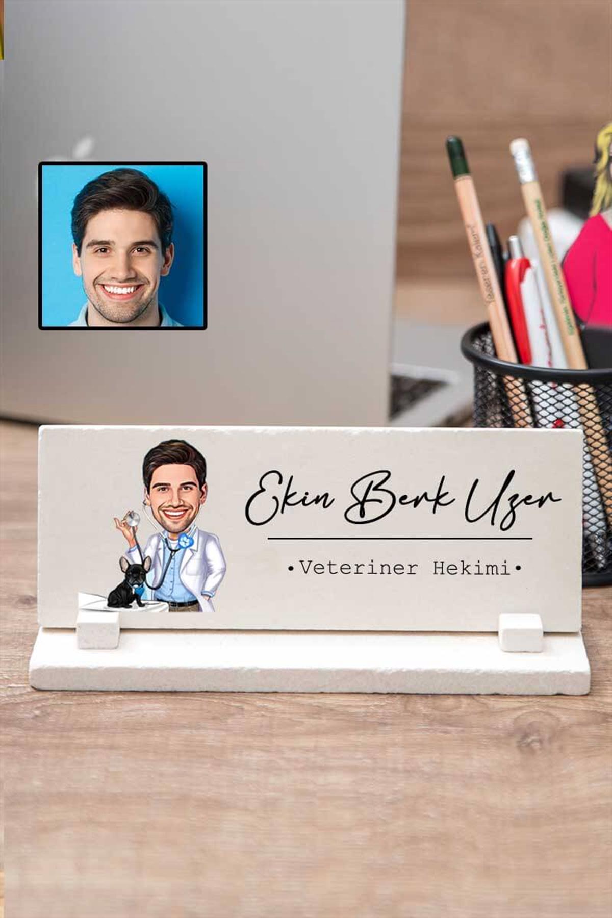 Erkek Veterinere Muayenehane Hediyesi Karikatürlü Masaüstü İsimlik