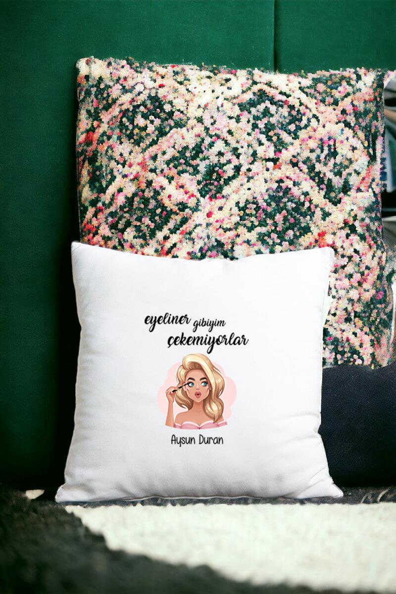 Eyeliner Gibiyim Çekemiyorlar Saten Kare Yastık
