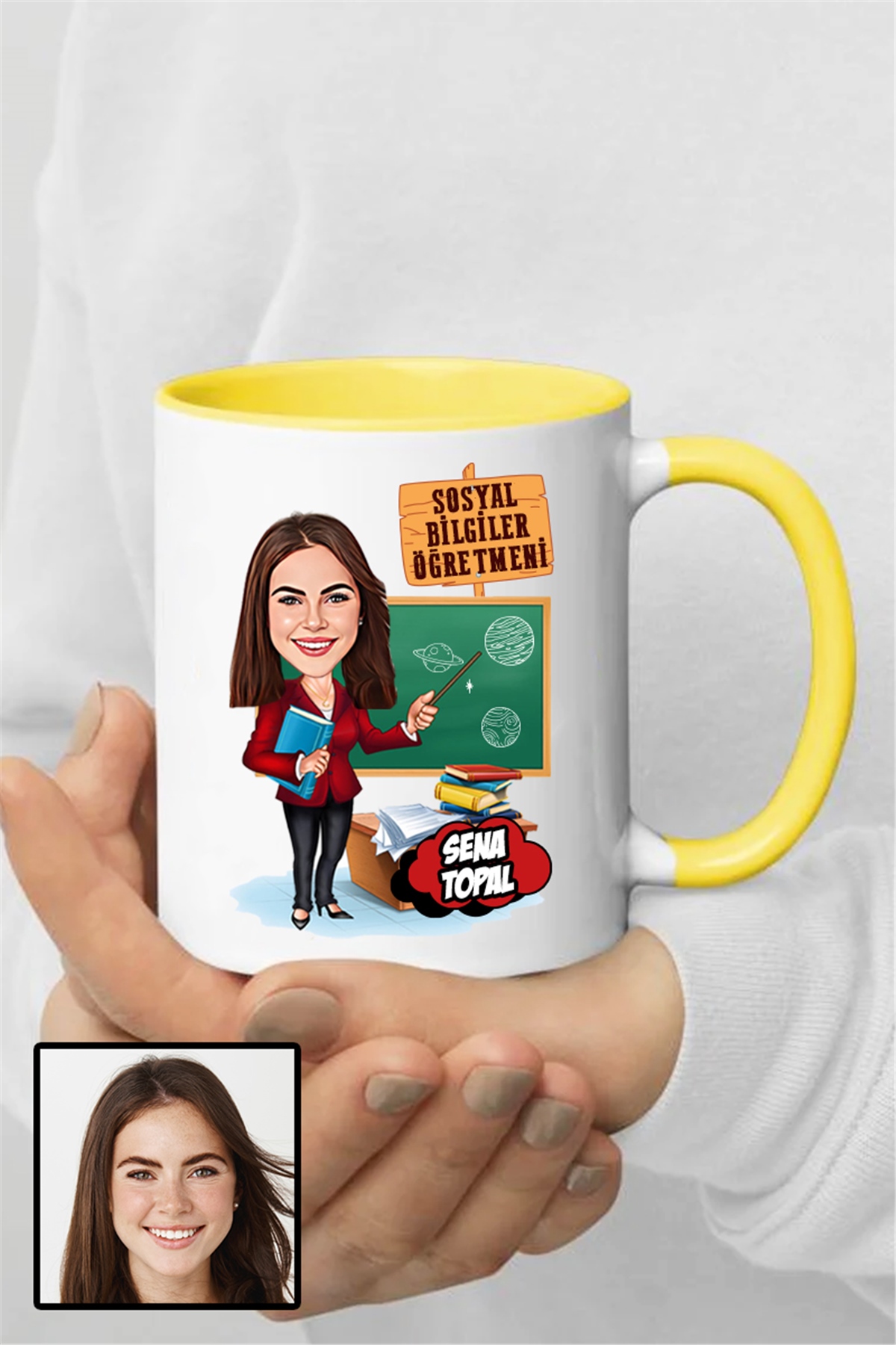 Kadın Sosyal Bilgiler Öğretmenine Özel Hediye Karikatürlü İçi Renkli Kupa Bardak
