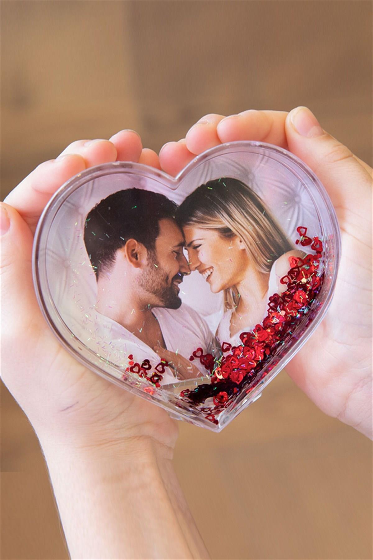 Sevgiliye Hediye Kalp Tasarım Fotoğraflı Kar Küresi