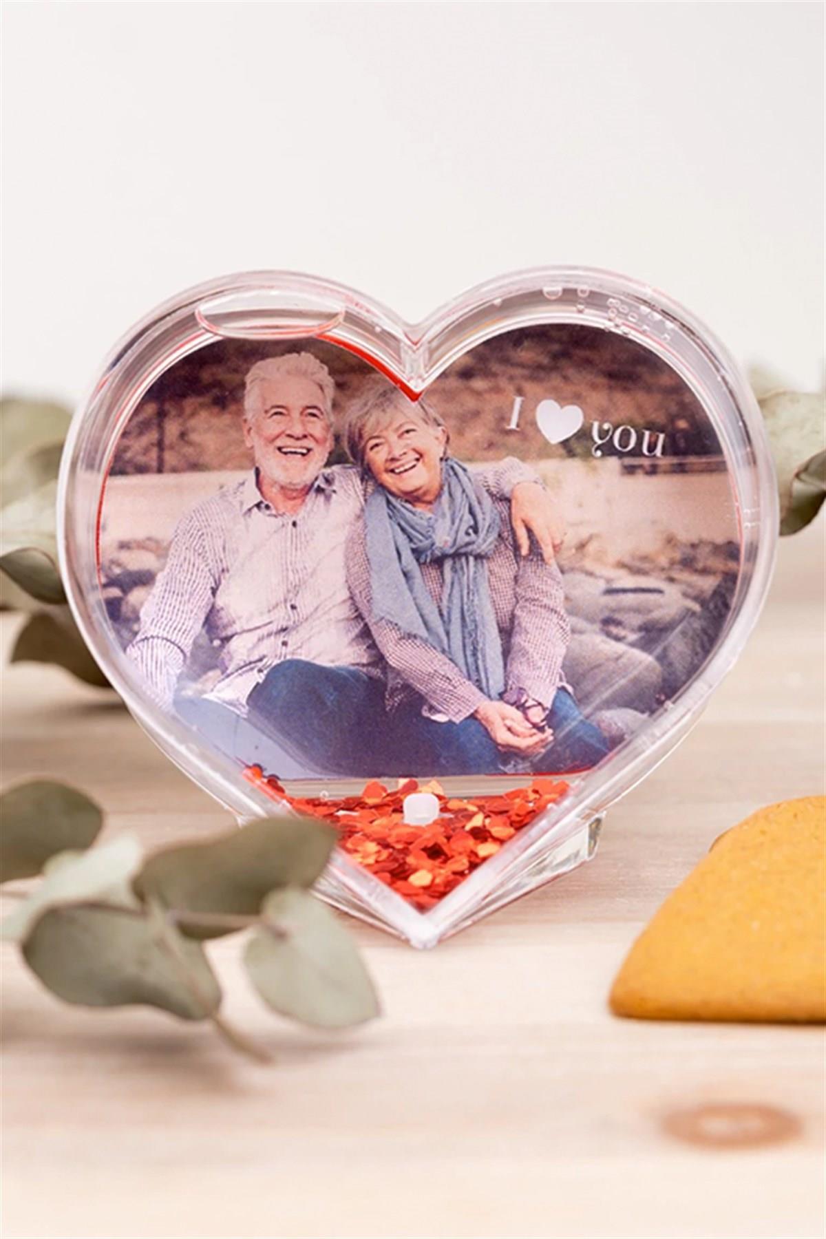 Eşe Hediye Fotoğraflı Kalp Kar Küresi
