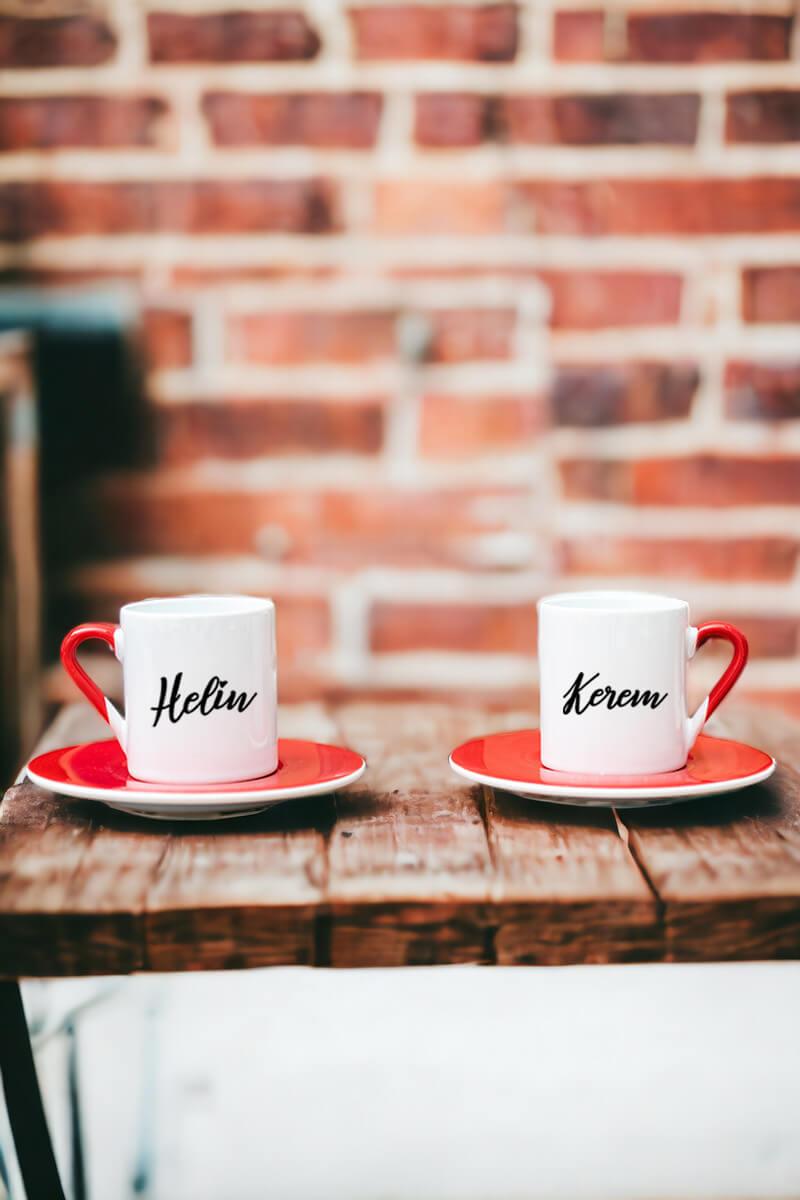 Kişiye Özel İsim Yazılı İkili Kırmızı Türk Kahvesi Fincanı