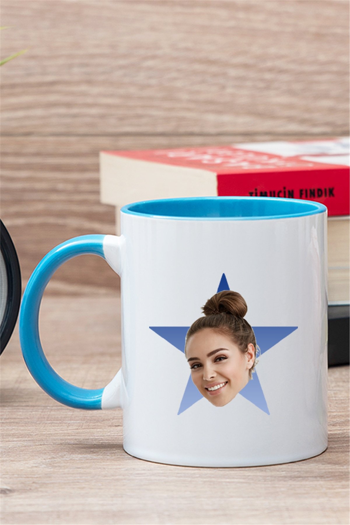 Kişiye Özel Mavi Yıldız Kafa Fotoğraflı İçi Renkli Kupa Bardak