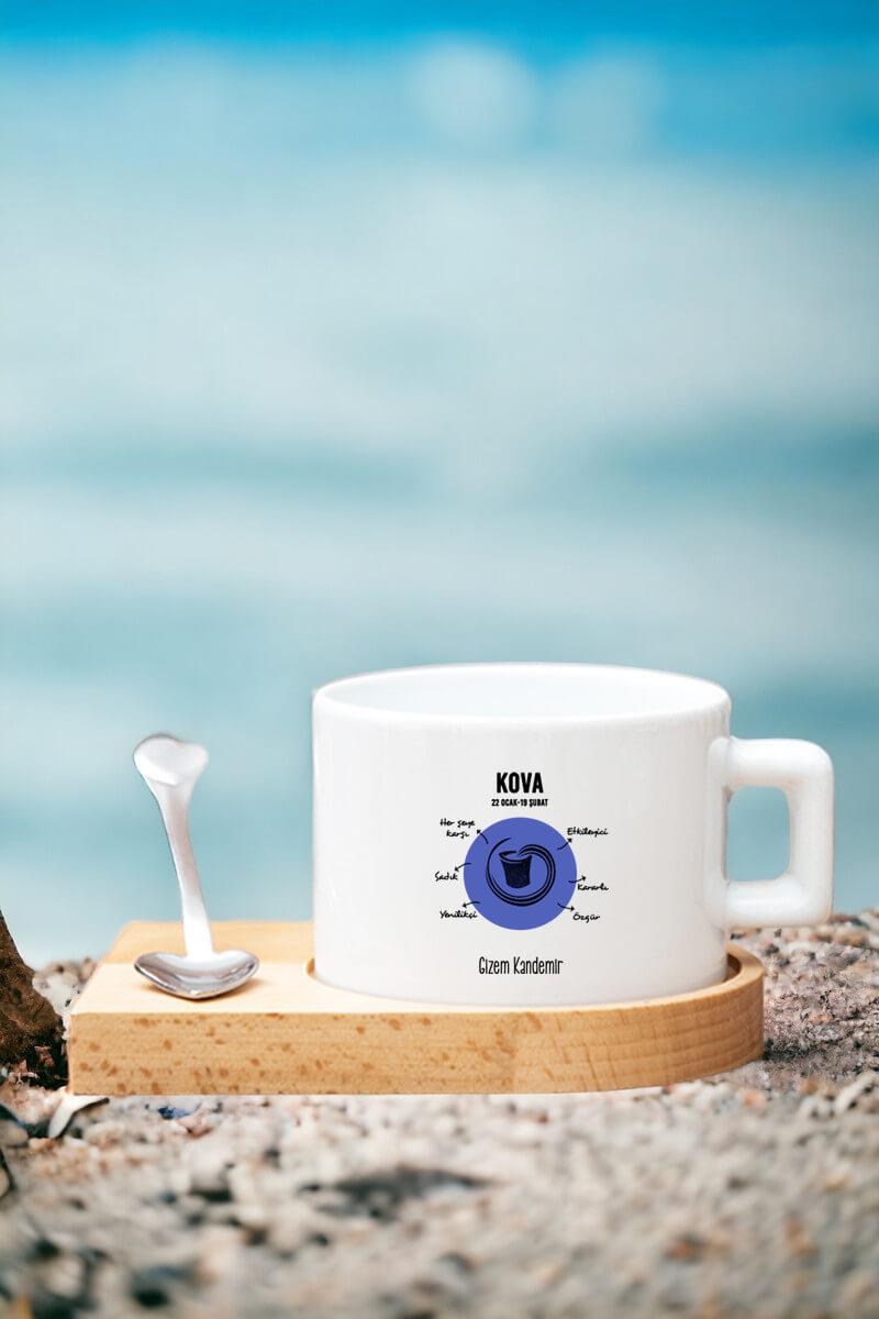 Kova Burcu Kadına Hediye Ahşap Altlıklı Fincan