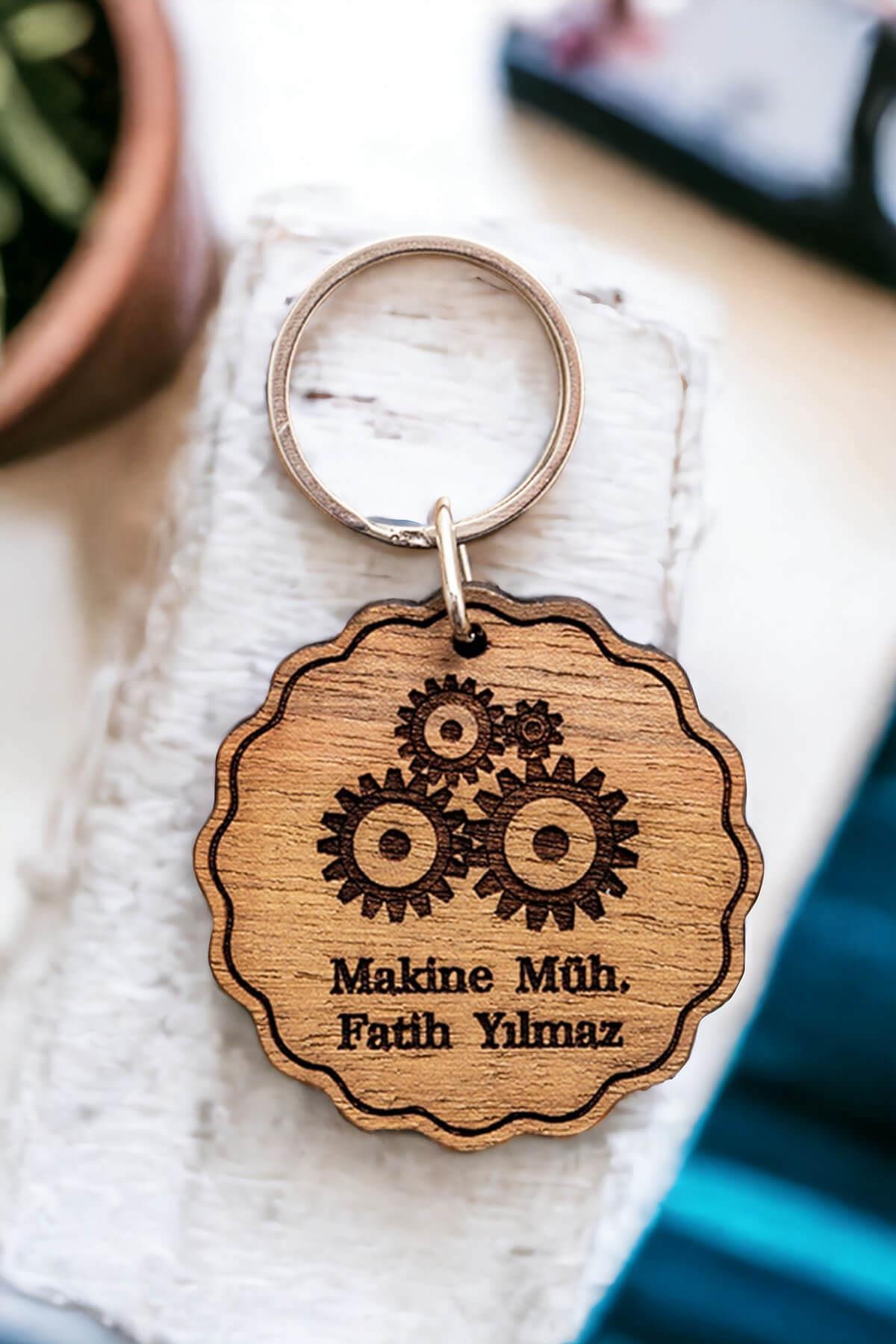 Makine Mühendisine Hediye Lazer Kesim İsim Yazılı Anahtarlık