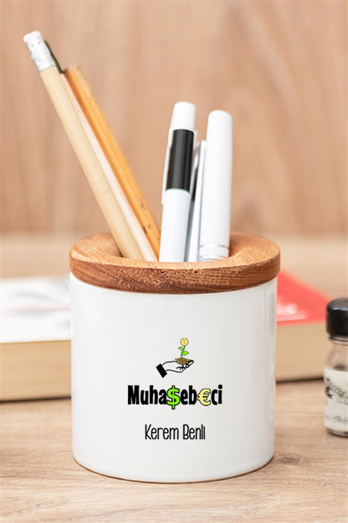 Muhasebeciye Hediye Seti Ahşap Altlıklı Fincan ve Kalemlik
