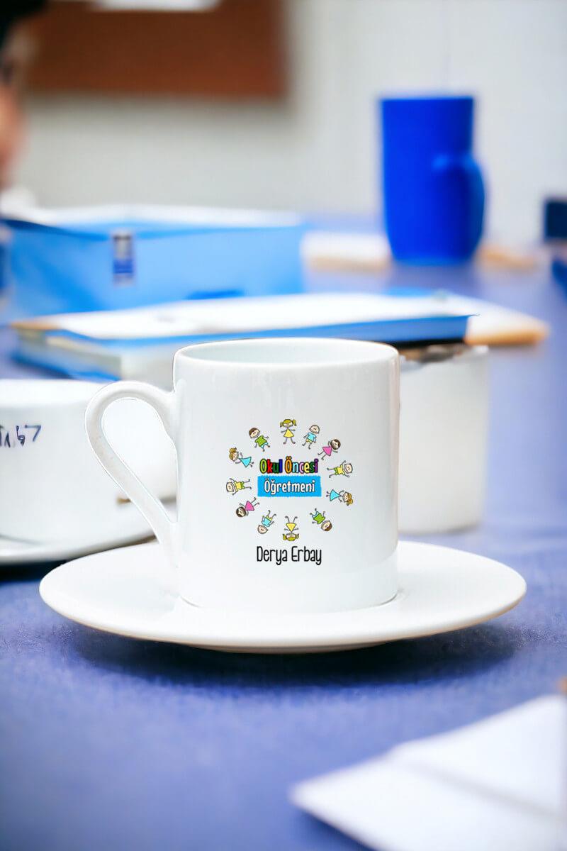 Okul Öncesi Öğretmeni Beyaz Türk Kahvesi Fincanı